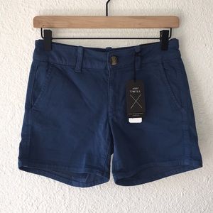 NWT AE Twill High Performance Short